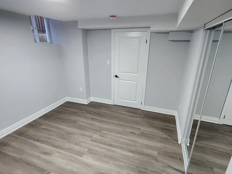 137 Sunforest Dr — Photo 4
