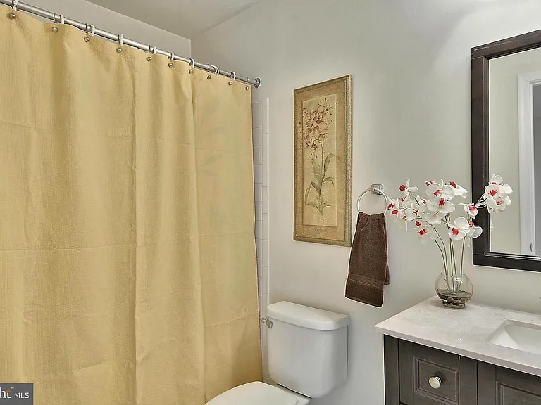 1809 Fawncrest Ct — Photo 16