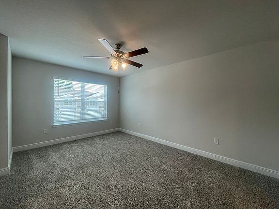5th image of 328 Callie Dr