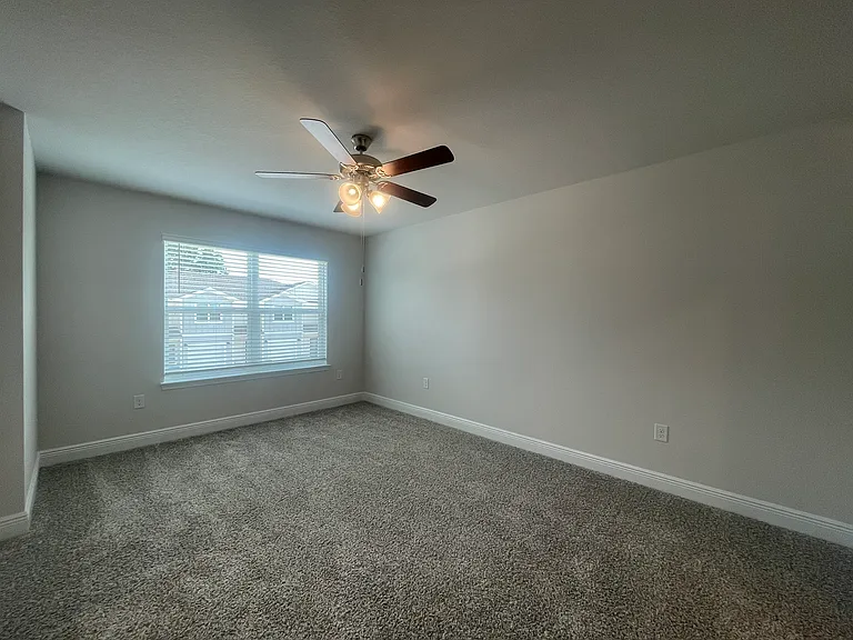 328 Callie Dr — Photo 5