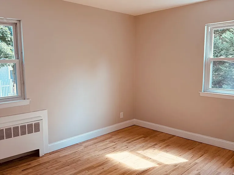 117 Bayview Ave #1B — Photo 15
