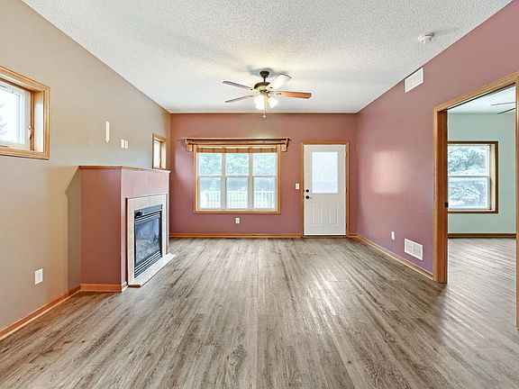 4th image of 645 Tiffany Ln