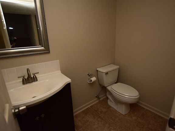 4th image of 2312 Lake St
