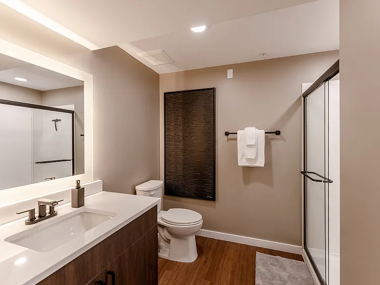 1364 E Battlefield Rd — Photo 105