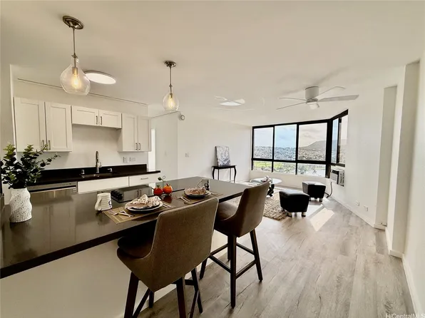 320 Liliuokalani Ave APT 1603, Honolulu, HI 96815