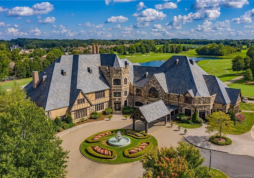 1st image of 700 Medallion Dr