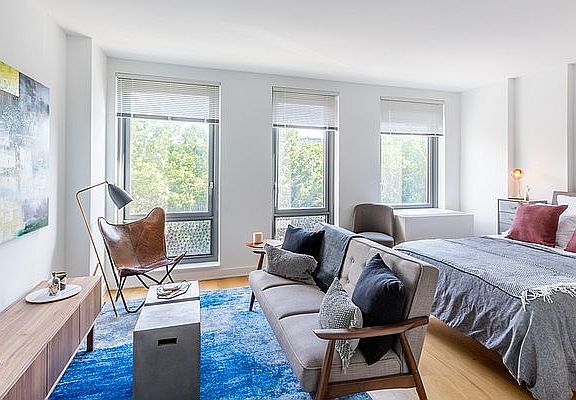 5th image of 535 Carlton Ave APT 417