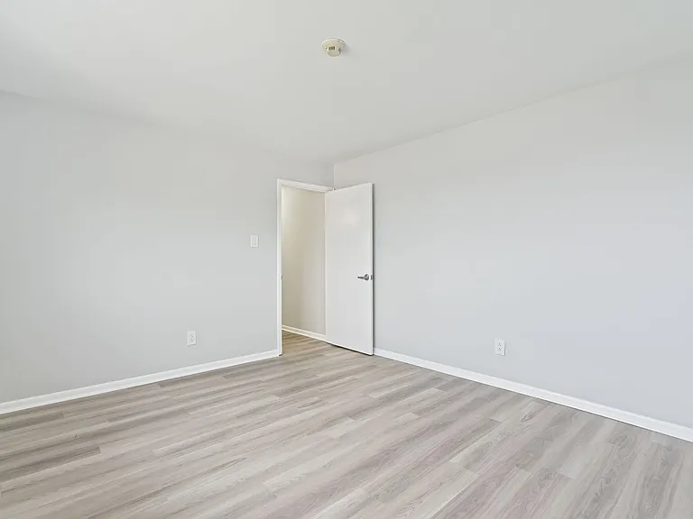 110 Butler St — Photo 9