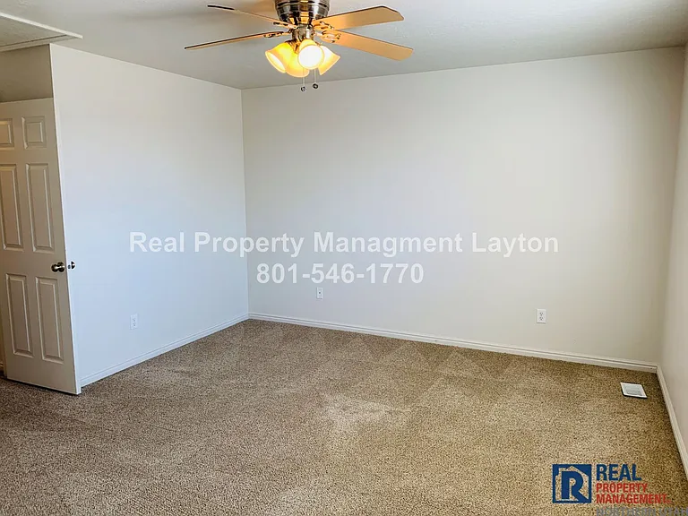 1267 E 6225 S — Photo 14
