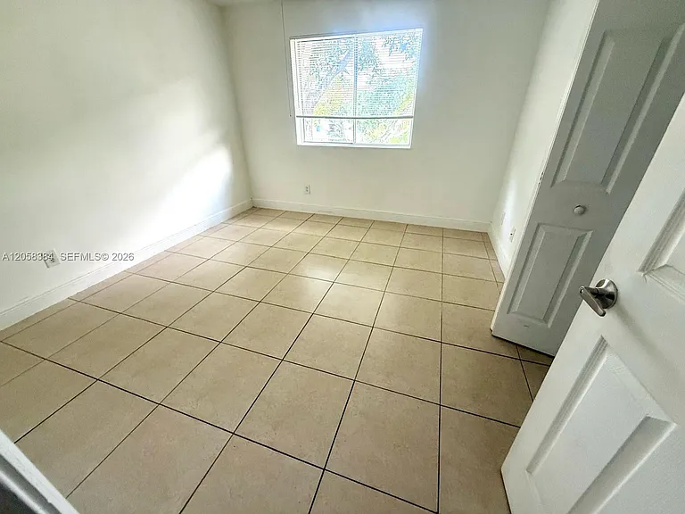 15771 SW 106th Ter #302 — Photo 5