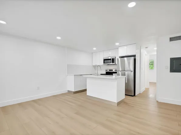 1632 NW 16th Ter #8, Miami, FL 33125