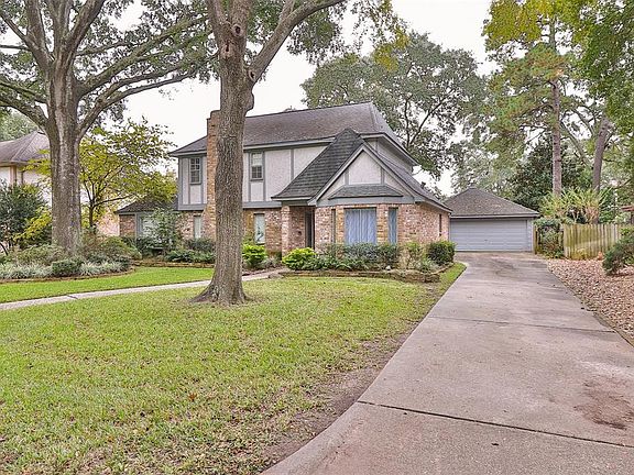 2nd image of 5307 Green Springs Dr