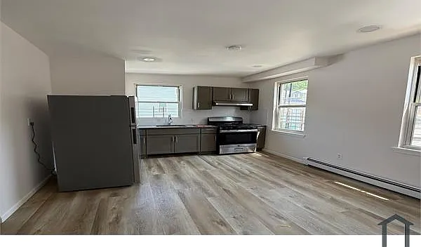 80 Van Buren St #2