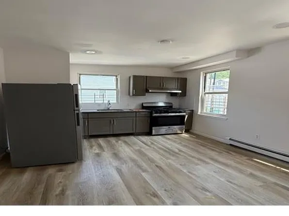 80 Van Buren St Floor 2, Staten Island, NY 10301