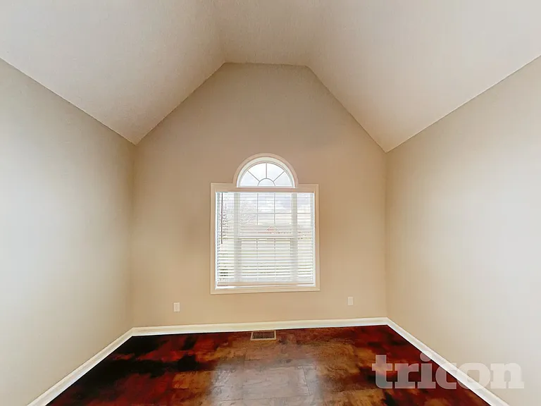 1218 Bolton Dr — Photo 7