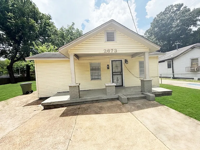 2673 Midland Ave — Photo 1