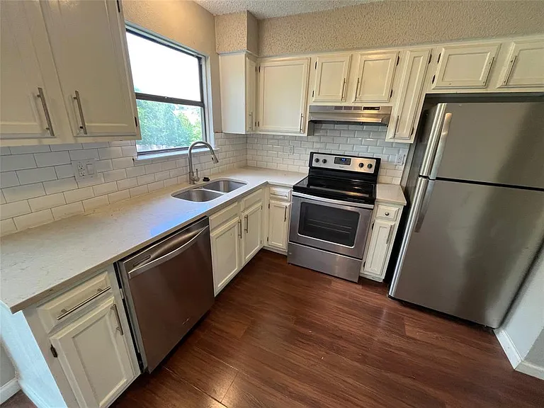 112 Hillside Cv #A — Photo 6