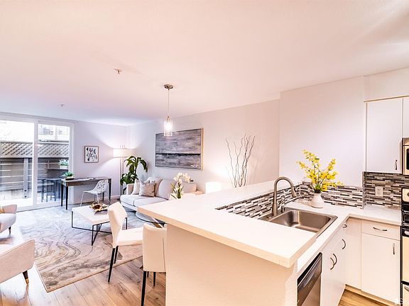 3rd image of 8300 Oceanview Ter APT 111