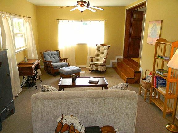 3rd image of 6400 Sellers Dr