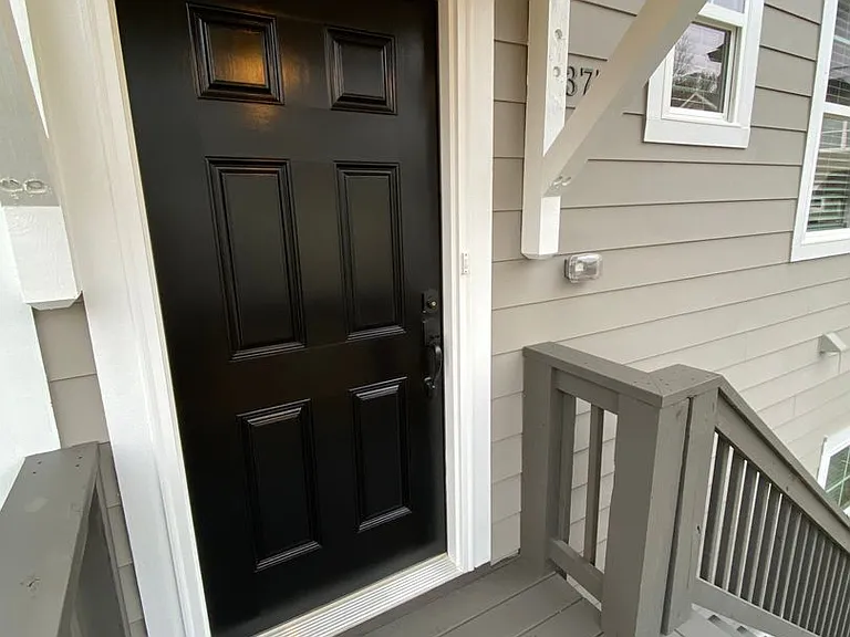 3779 Oxford Cir — Photo 2