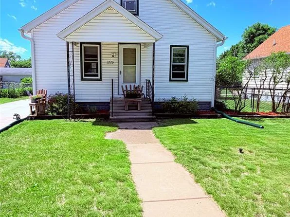 1220 Barron Street, Eau Claire, WI 54703