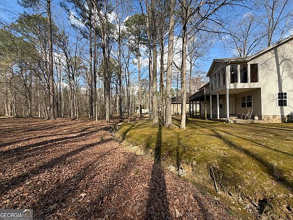 3rd image of 607 W Cook Dr