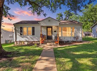 530 Pennsylvania Ave, Leavenworth, KS 66048
