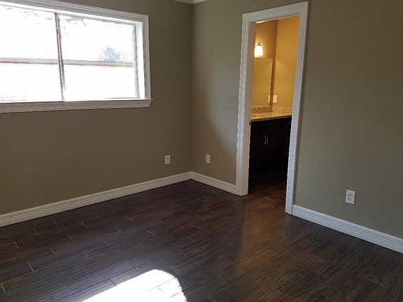 4th image of 10607 Sagewillow Ln