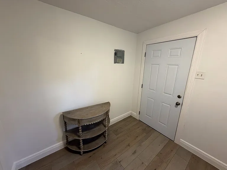 5701 Middlesex Dr #B — Photo 3