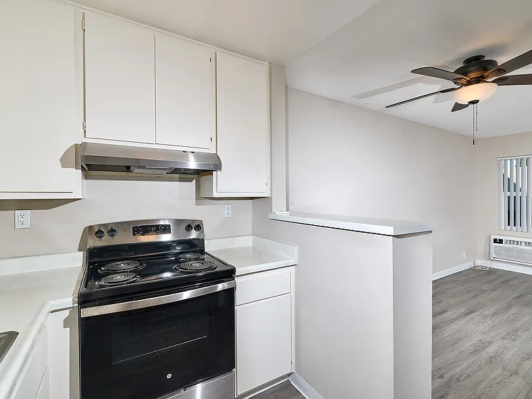 Parkview Terrace — Photo 11