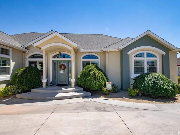 3740 W Hidden Valley Dr, Reno, NV 89502