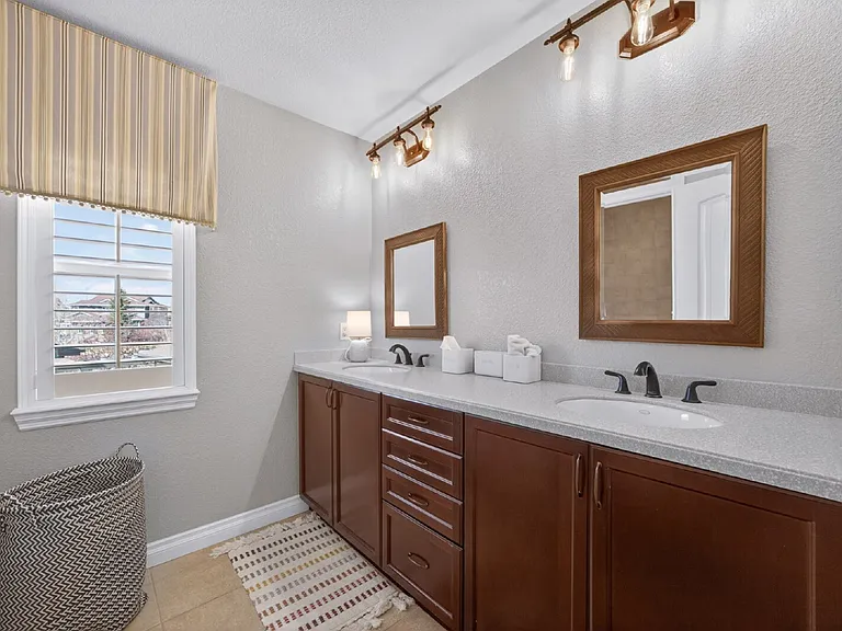 6726 S Quantock Way — Photo 50