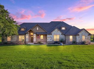 101 Signature Ct, Weatherford, TX 76087