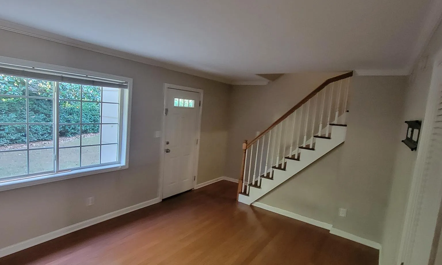 6940 Roswell Rd — Photo 4