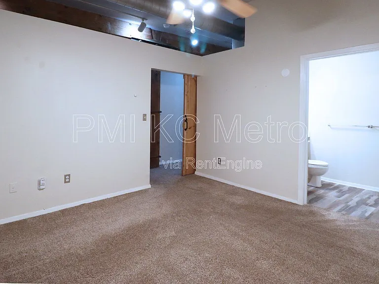 200 Main St #310 — Photo 23