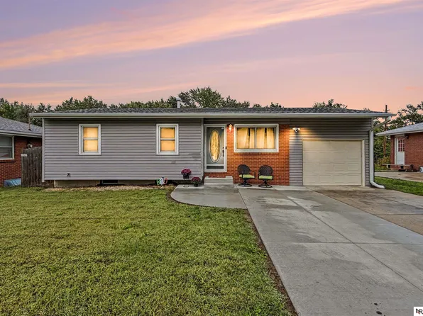 5630 Wilshire Blvd, Lincoln, NE 68505