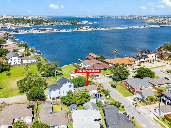 1902 Bayou Shore Dr, Galveston, TX 77551