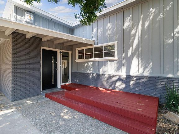 2nd image of 3771 Circle Dr W