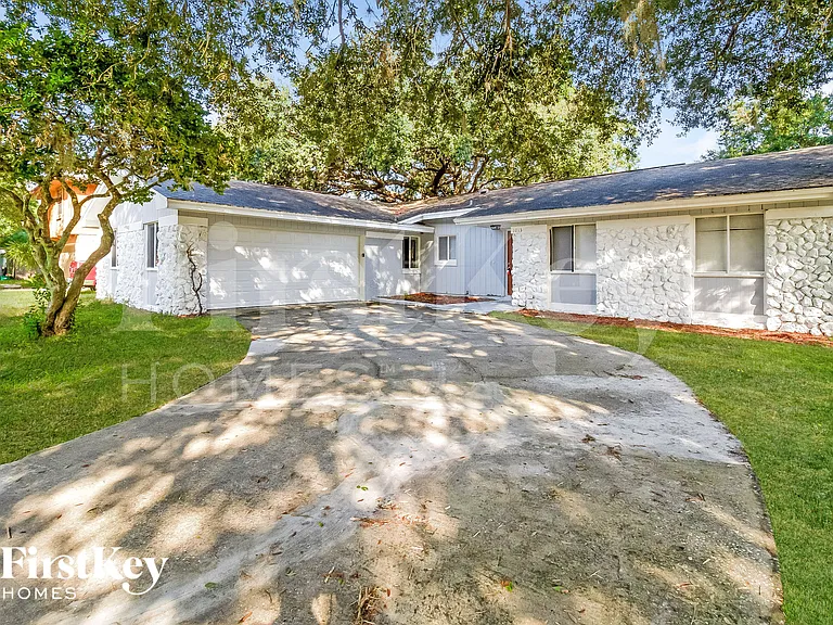 1013 Taproot Dr — Photo 1