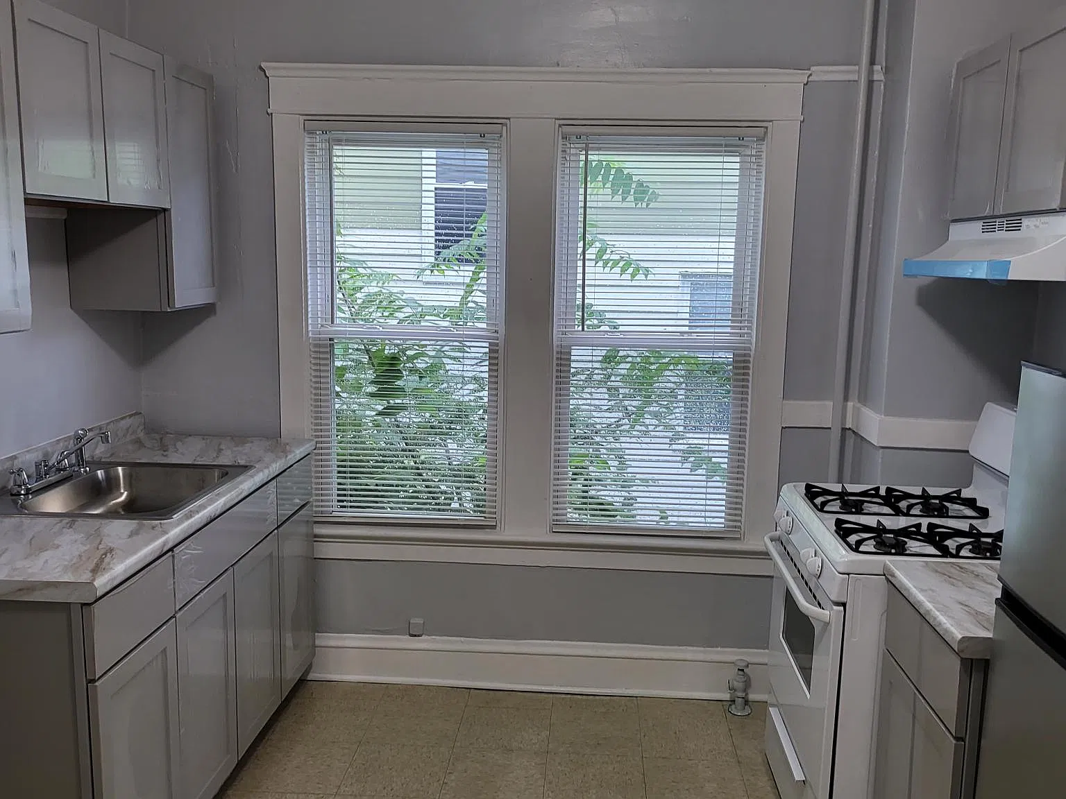 2036 Quail St — Photo 2