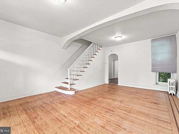 3rd image of 3833 Pennsgrove St