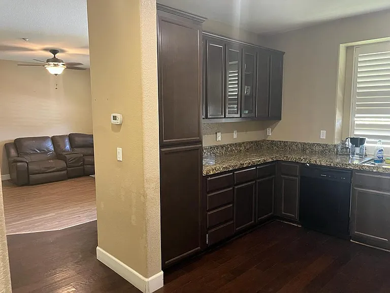 2177 Cedrus Dr — Photo 5