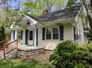 32W266 Glos St, Wayne, IL 60184