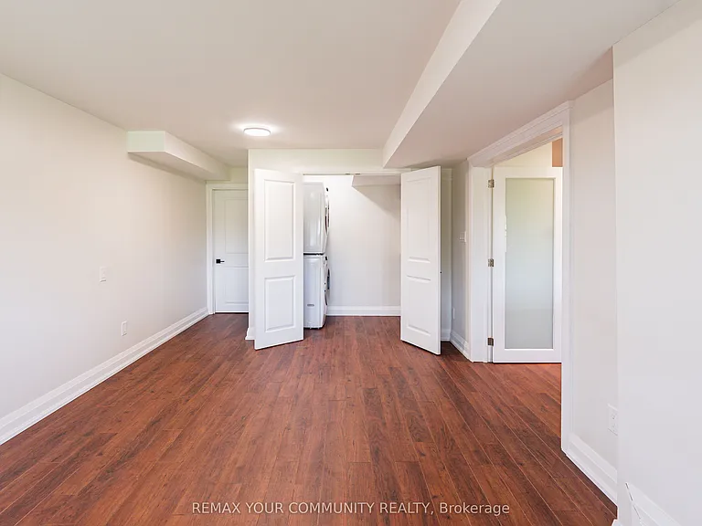 176 Aishford Rd #LOWER — Photo 9