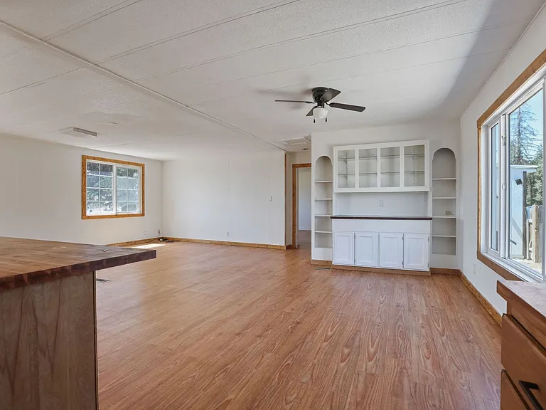 12 N 2162 W — Photo 9