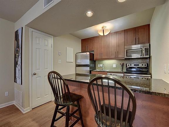2nd image of 7685 Northcross Dr #506