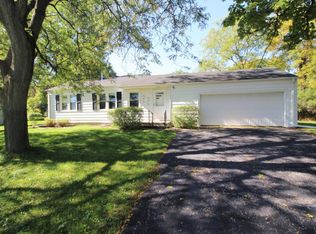 1719 S Calhoun Rd, New Berlin, WI 53151