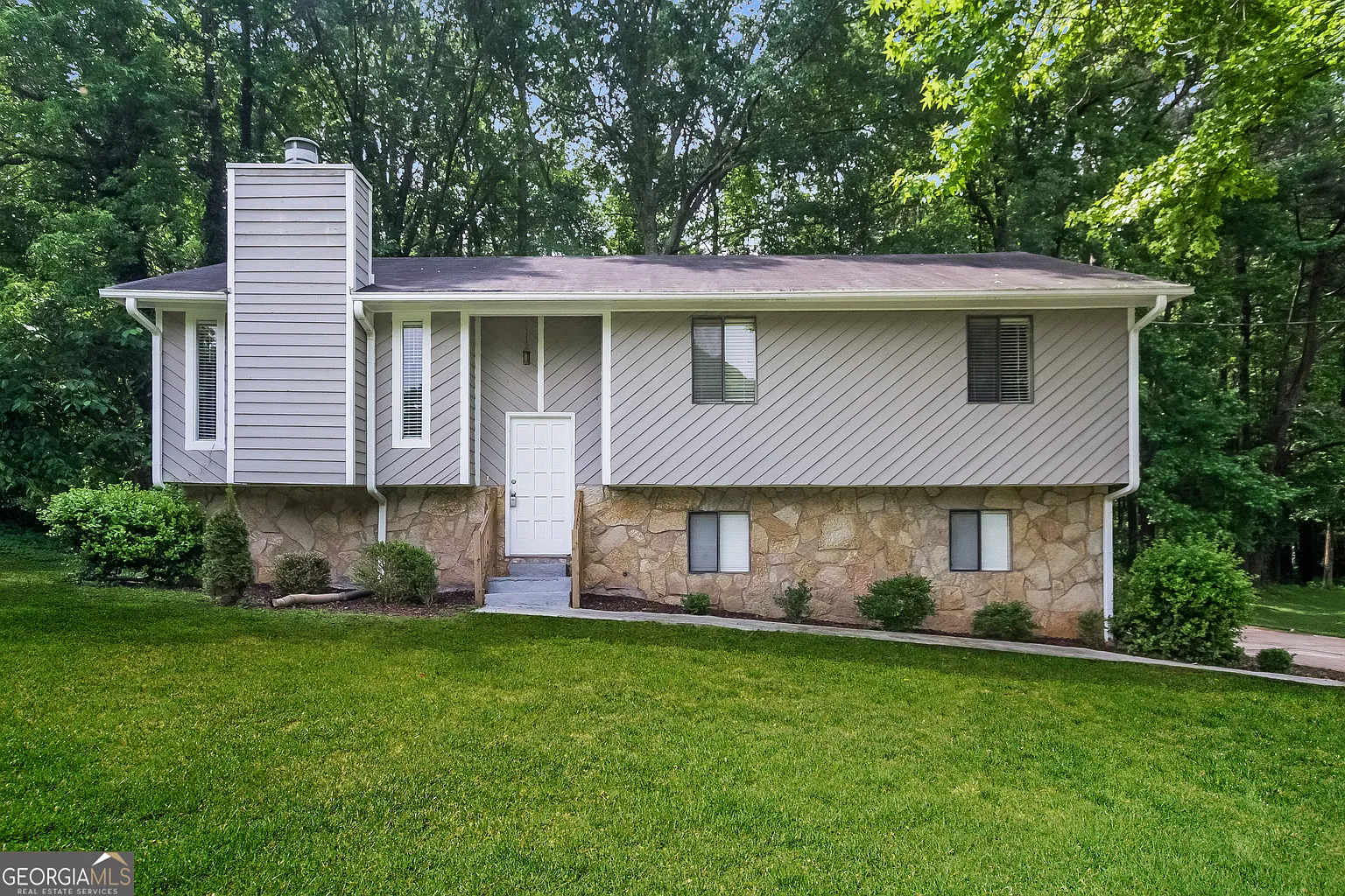 4152 Campbell Rd photo 1