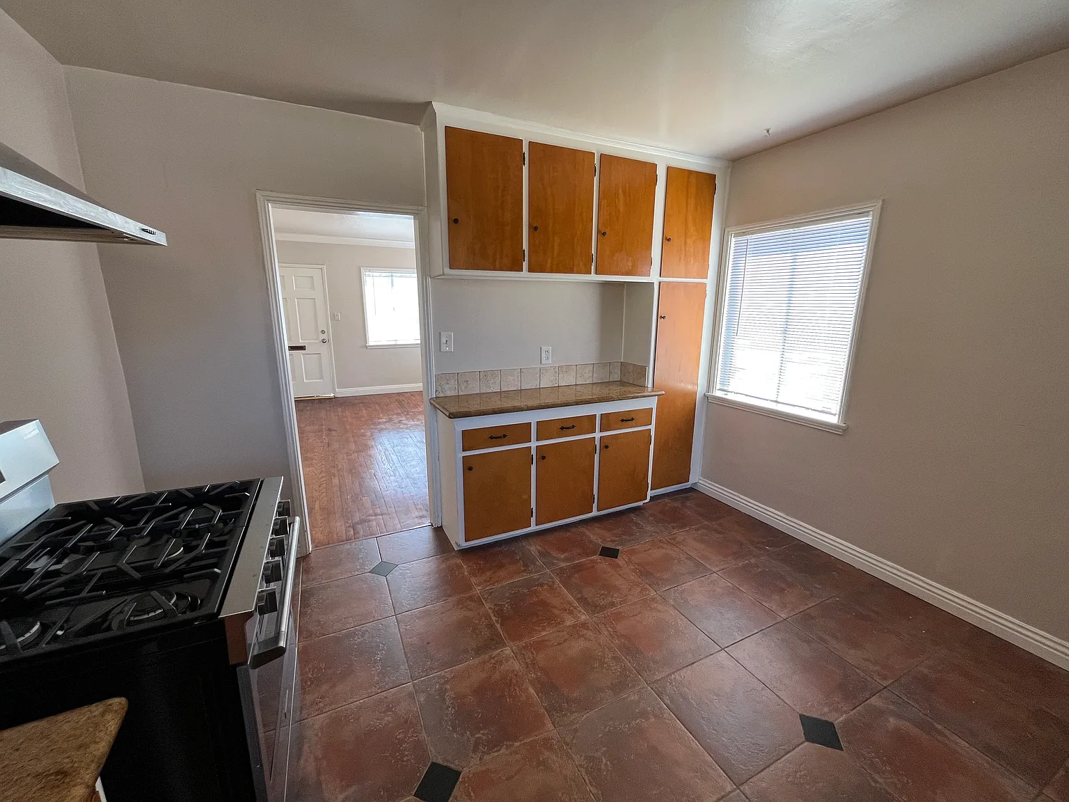 2 bed, $2,300 — Photo 3