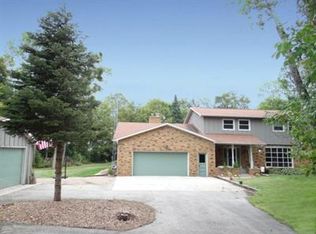 W7120 Briar Ct, Oakfield, WI 53065